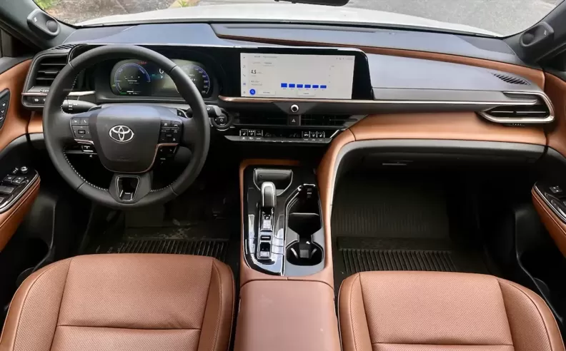 2026 Toyota Crown Introduced: A Beautiful Journey of Luxury, Confidence & Intelligent Design